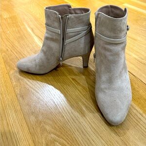 Suede  ankle booties